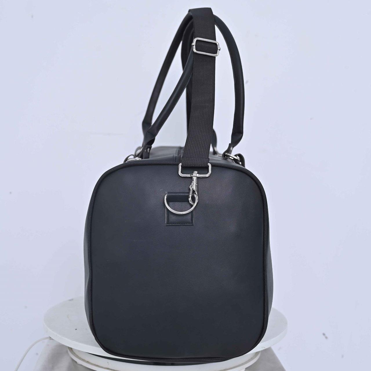 Premium Custom Duffel Bag – Custom Logo & Private Label Travel Bag - Image 4