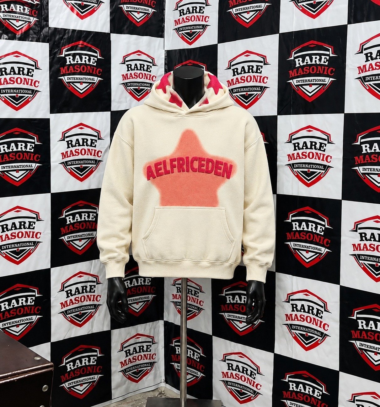 Custom Graphic Pullover Hoodie – Premium Embroidered & Printed Streetwear